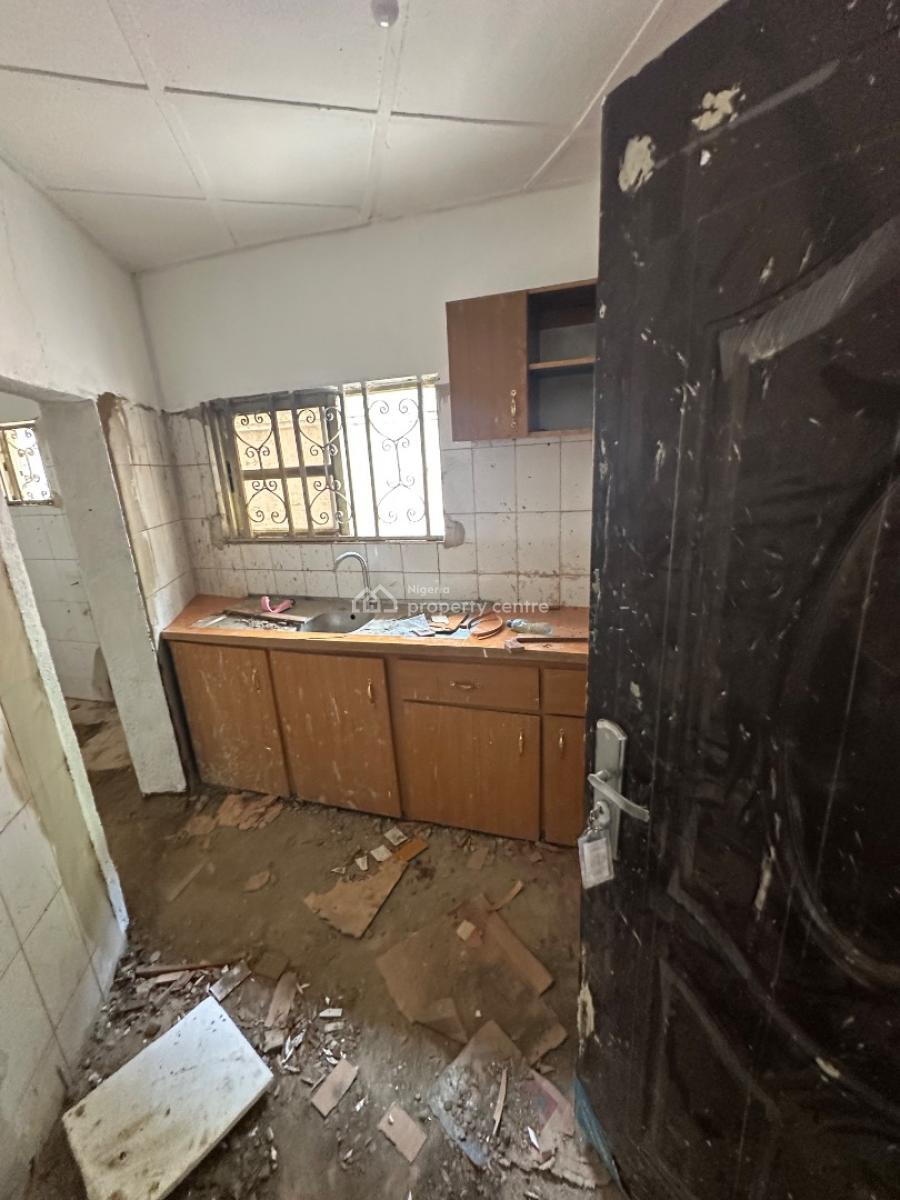Newly Renovated One Bedroom Apartment in a Decent Neighborhood, 6th Avenue Off 69 Road, Gwarinpa, Abuja, Mini Flat (room and Parlour) for Rent