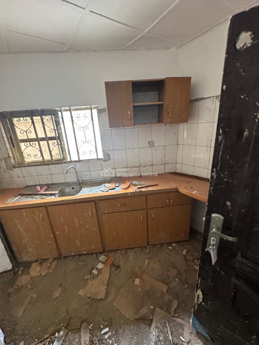 Newly Renovated One Bedroom Apartment in a Decent Neighborhood, 6th Avenue Off 69 Road, Gwarinpa, Abuja, Mini Flat (room and Parlour) for Rent
