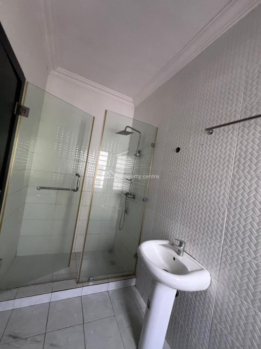a Well Built 4 Bedroom Duplex, Abraham Adesunya, Lekki Phase 2, Lekki, Lagos, Terraced Duplex for Rent