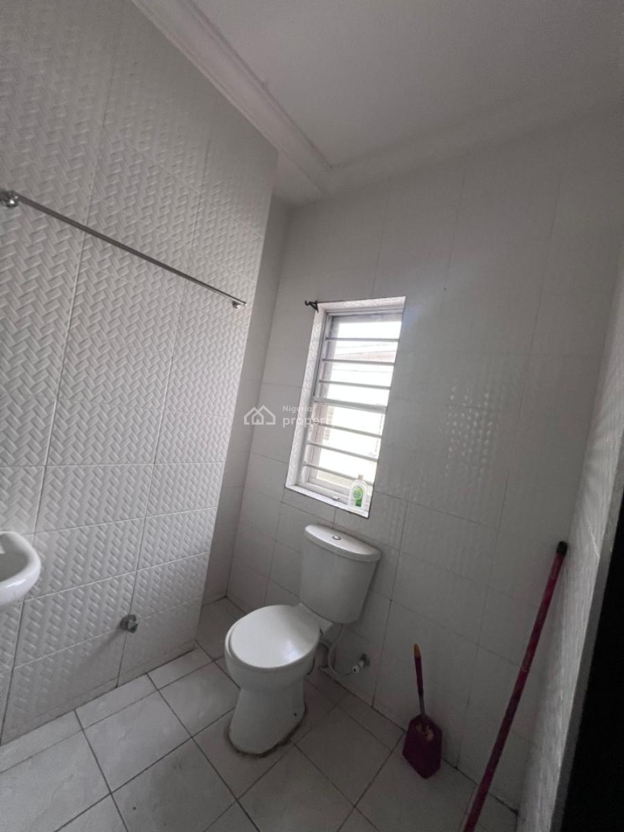 a Well Built 4 Bedroom Duplex, Abraham Adesunya, Lekki Phase 2, Lekki, Lagos, Terraced Duplex for Rent