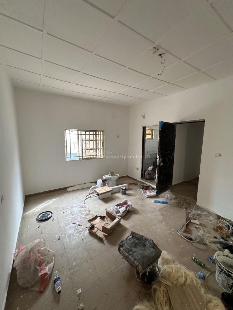 Well Renovated One Bedroom Apartment in a Decent Neighborhood, Off 69 Road 6th Avenue Gwarinpa, Gwarinpa, Abuja, Mini Flat (room and Parlour) for Rent