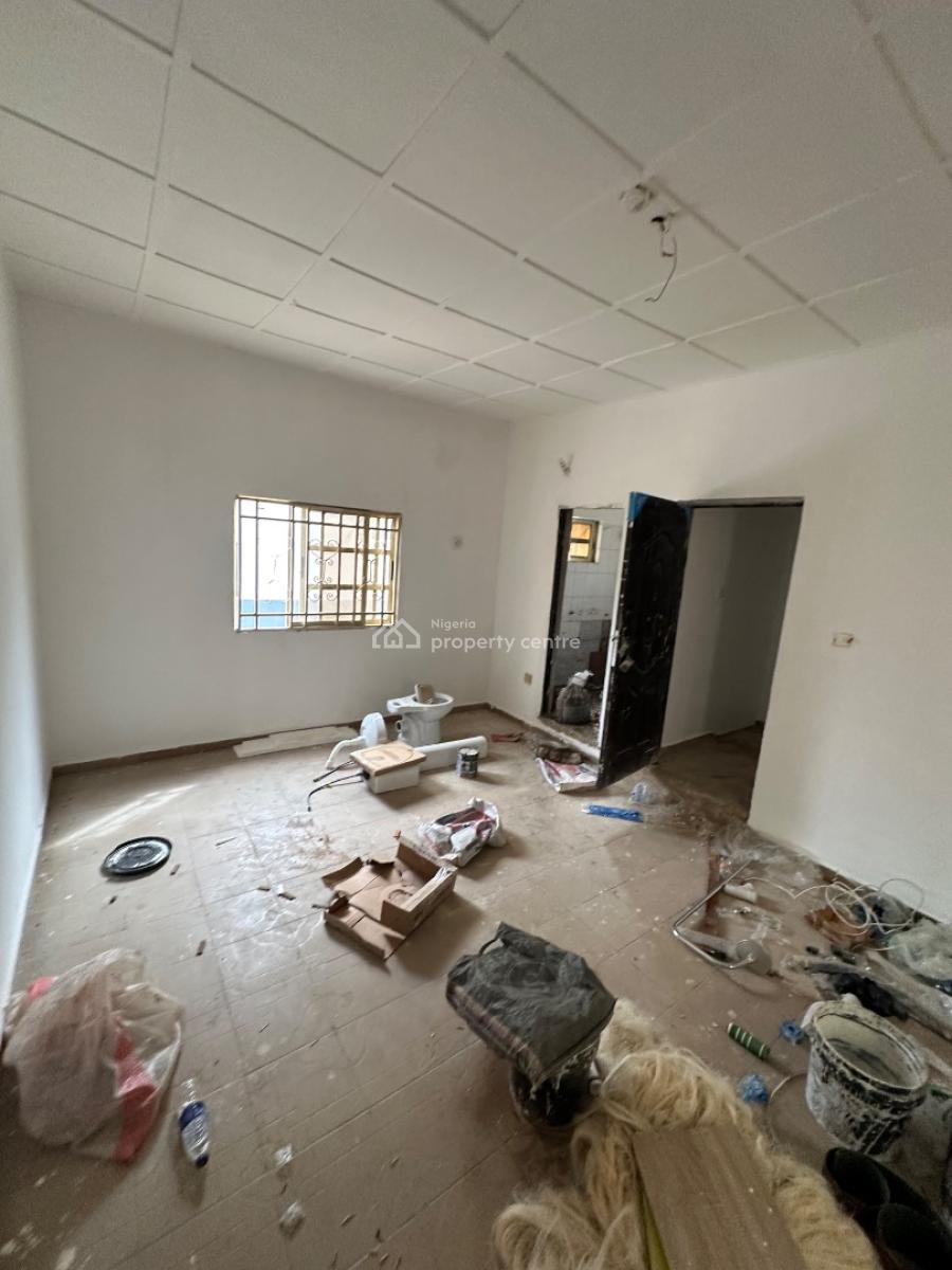 Well Renovated One Bedroom Apartment in a Decent Neighborhood, Off 69 Road 6th Avenue Gwarinpa, Gwarinpa, Abuja, Mini Flat (room and Parlour) for Rent