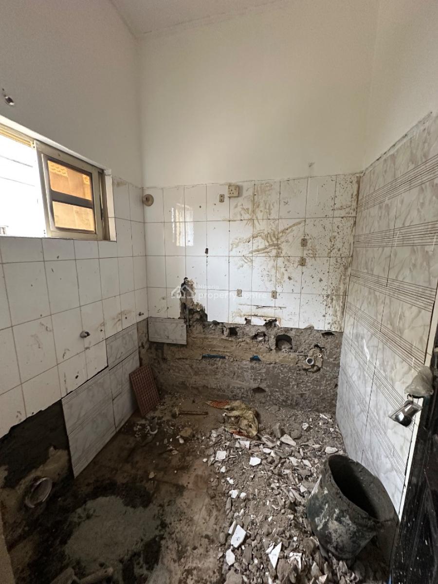 Well Renovated One Bedroom Apartment in a Decent Neighborhood, Off 69 Road 6th Avenue Gwarinpa, Gwarinpa, Abuja, Mini Flat (room and Parlour) for Rent