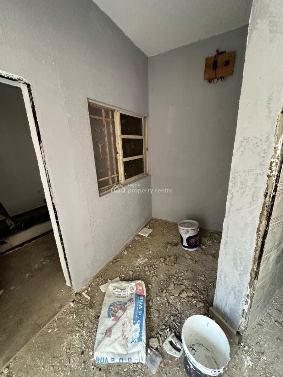Well Renovated One Bedroom Apartment in a Decent Neighborhood, Off 69 Road 6th Avenue Gwarinpa, Gwarinpa, Abuja, Mini Flat (room and Parlour) for Rent