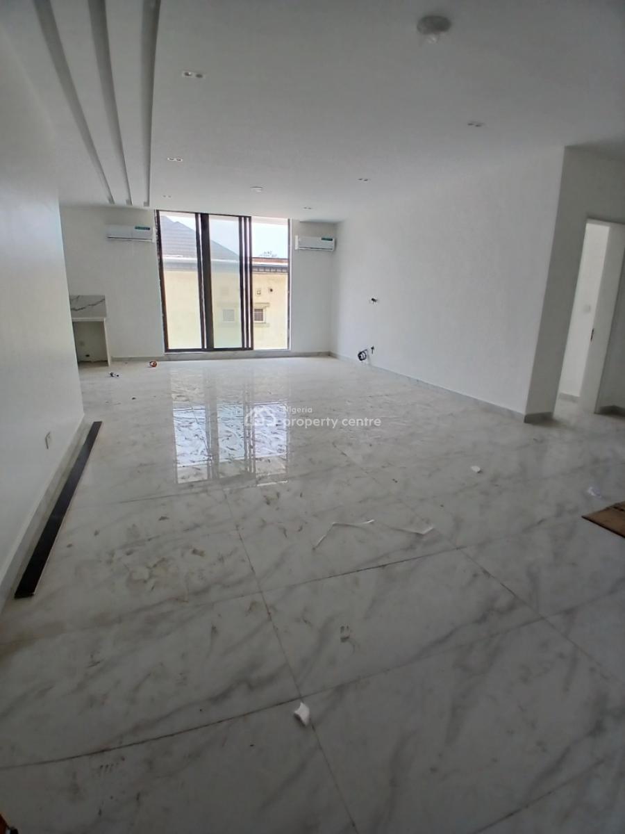 Newly Built and Serviced with 24/7 Power Supply 3 Bedroom En-suite Pen, Lekki Phase 1, Lekki, Lagos, Flat / Apartment for Rent