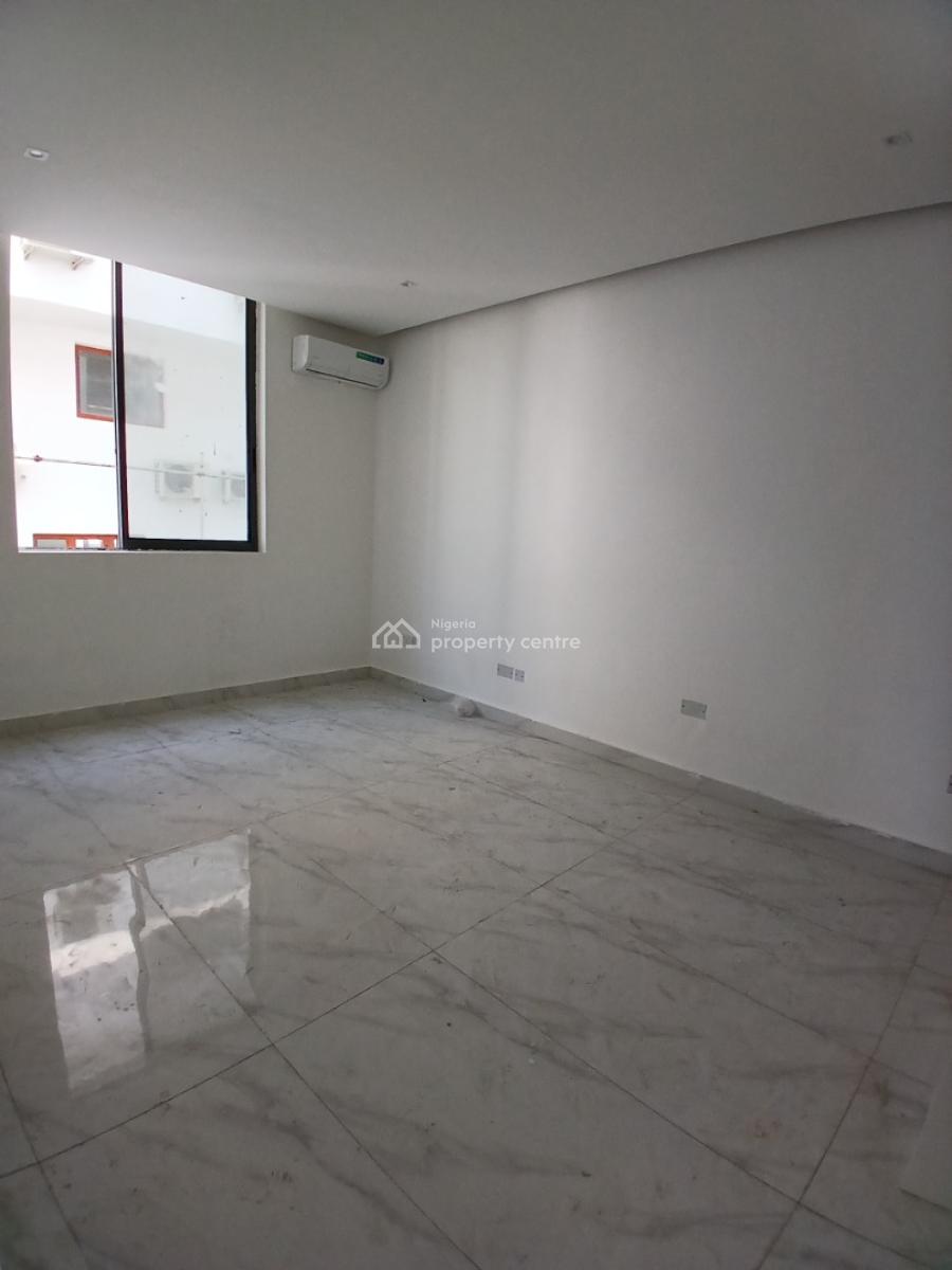 Newly Built and Serviced with 24/7 Power Supply 3 Bedroom En-suite Pen, Lekki Phase 1, Lekki, Lagos, Flat / Apartment for Rent