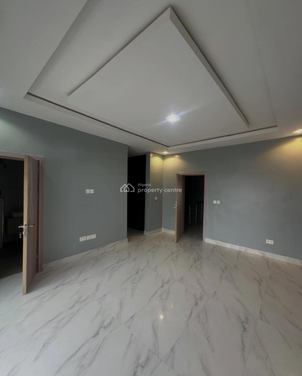 Serviced with 24/7 Power Supply Newly Built 4 Bedroom En-suite Townhou, Lekki Phase 1, Lekki, Lagos, Terraced Duplex for Rent