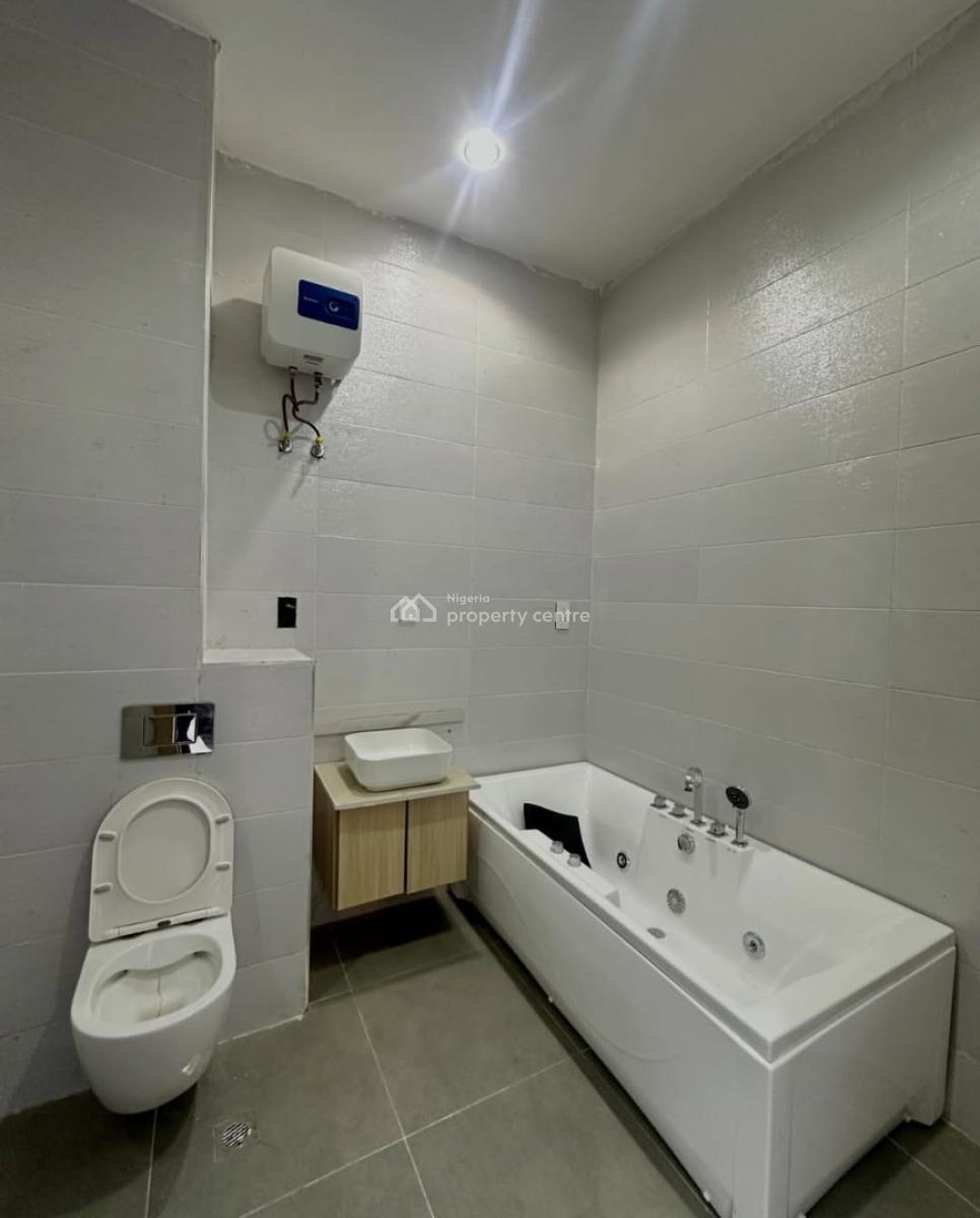 Serviced with 24/7 Power Supply Newly Built 4 Bedroom En-suite Townhou, Lekki Phase 1, Lekki, Lagos, Terraced Duplex for Rent