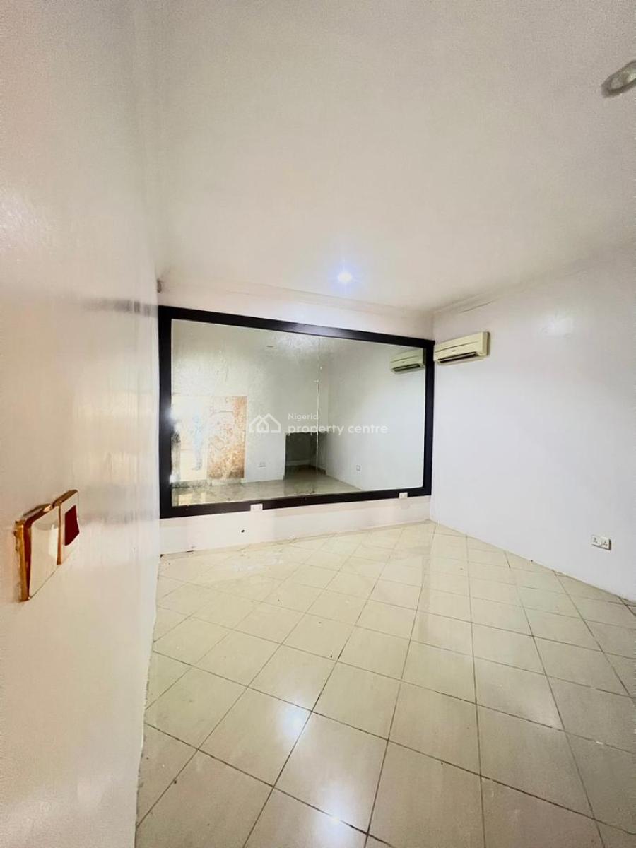 Beautiful 4 Bedroom Semi-detached House with 2 Room Bq, Lekki Phase 1, Lekki, Lagos, Semi-detached Duplex for Rent