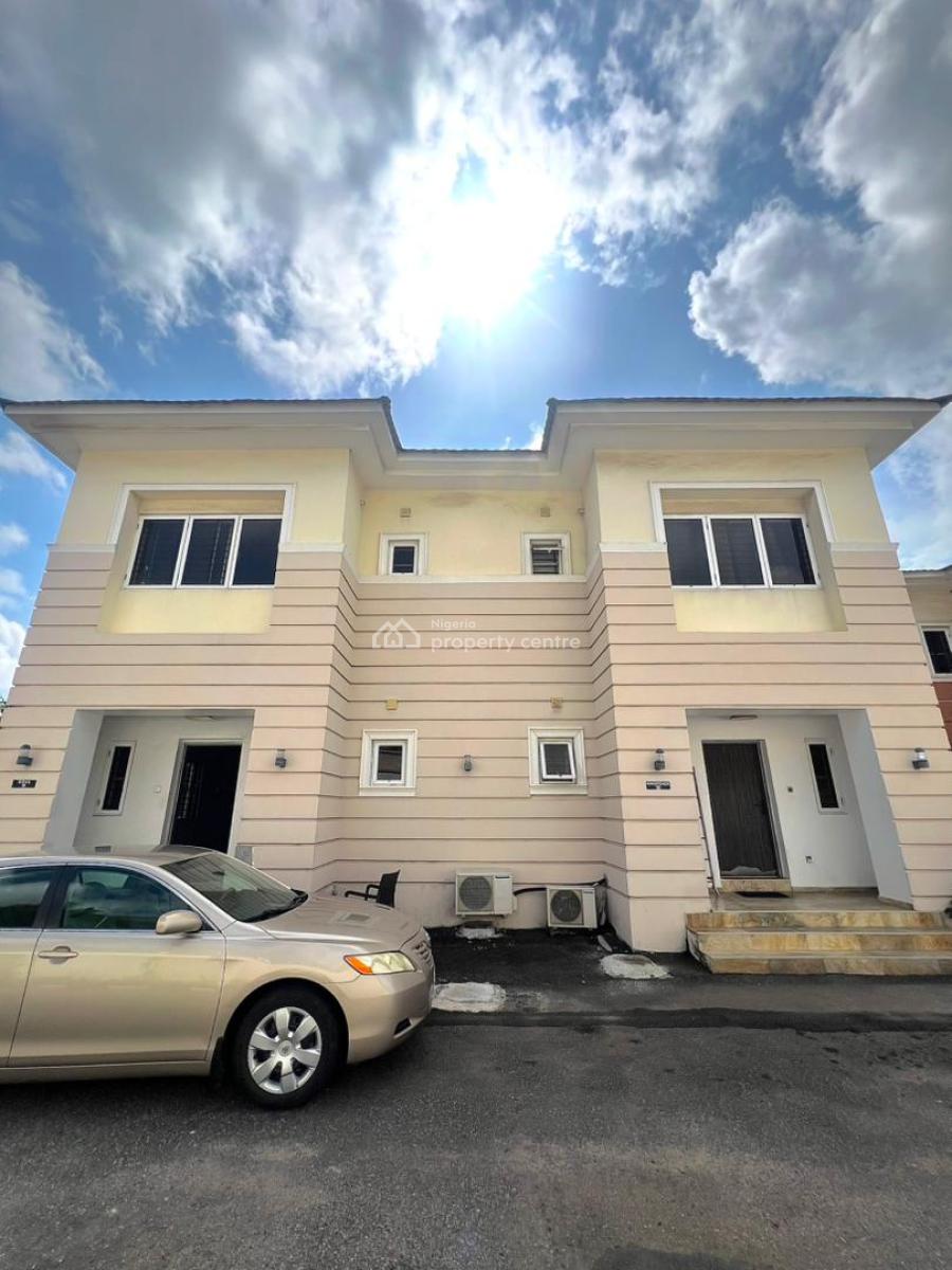 Beautiful 4 Bedroom Semi-detached House with 2 Room Bq, Lekki Phase 1, Lekki, Lagos, Semi-detached Duplex for Rent