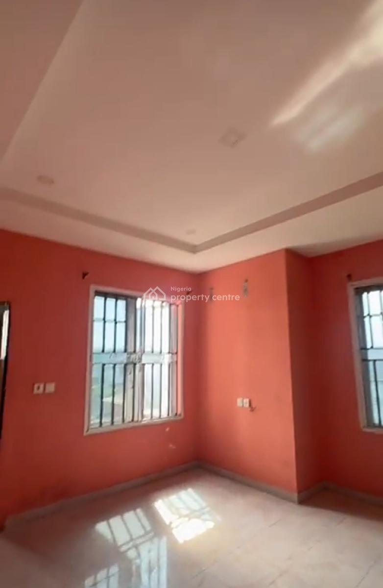 Spacious Upstairs Bedroom Inside a Shared Apartment { Video }, Greenville Estate, Badore, Ajah, Lagos, Self Contain (single Rooms) for Rent