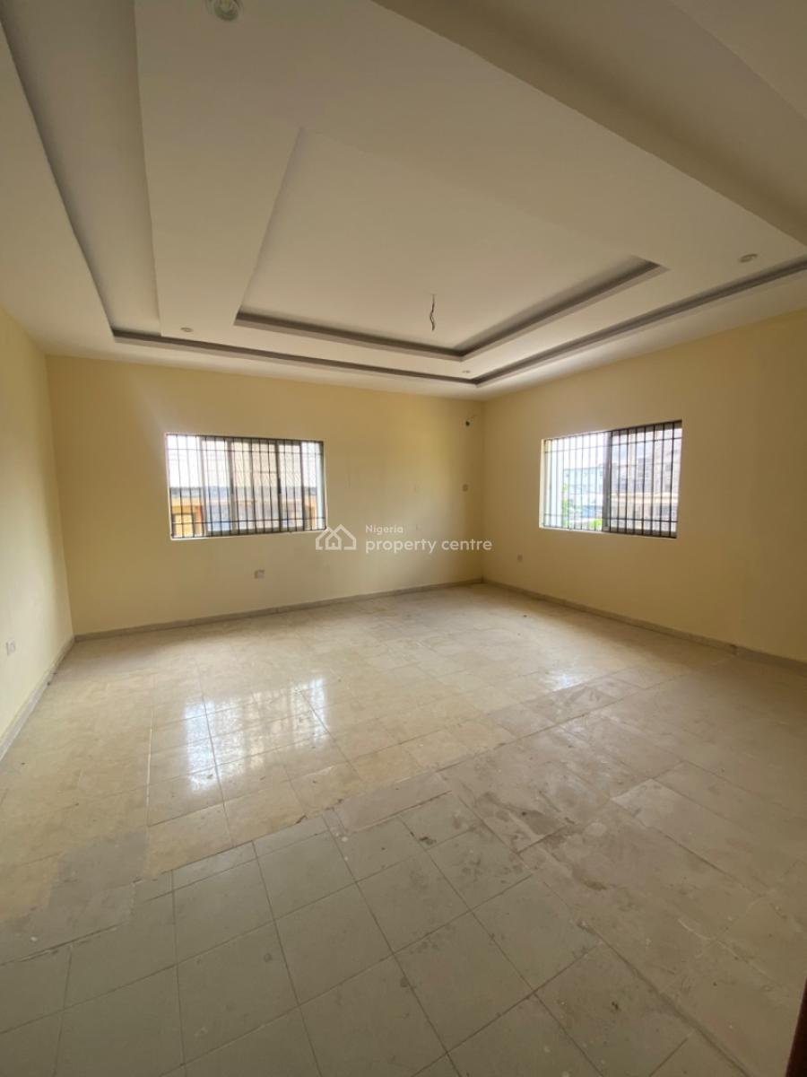 Spacious 2 Bedroom Apartment, New Road/chevron, Lekki, Lagos, Flat / Apartment for Rent