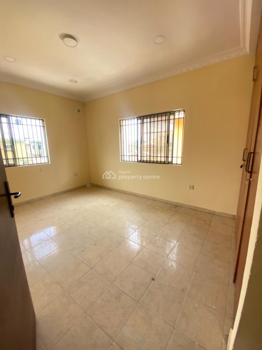 Spacious 2 Bedroom Apartment, New Road/chevron, Lekki, Lagos, Flat / Apartment for Rent