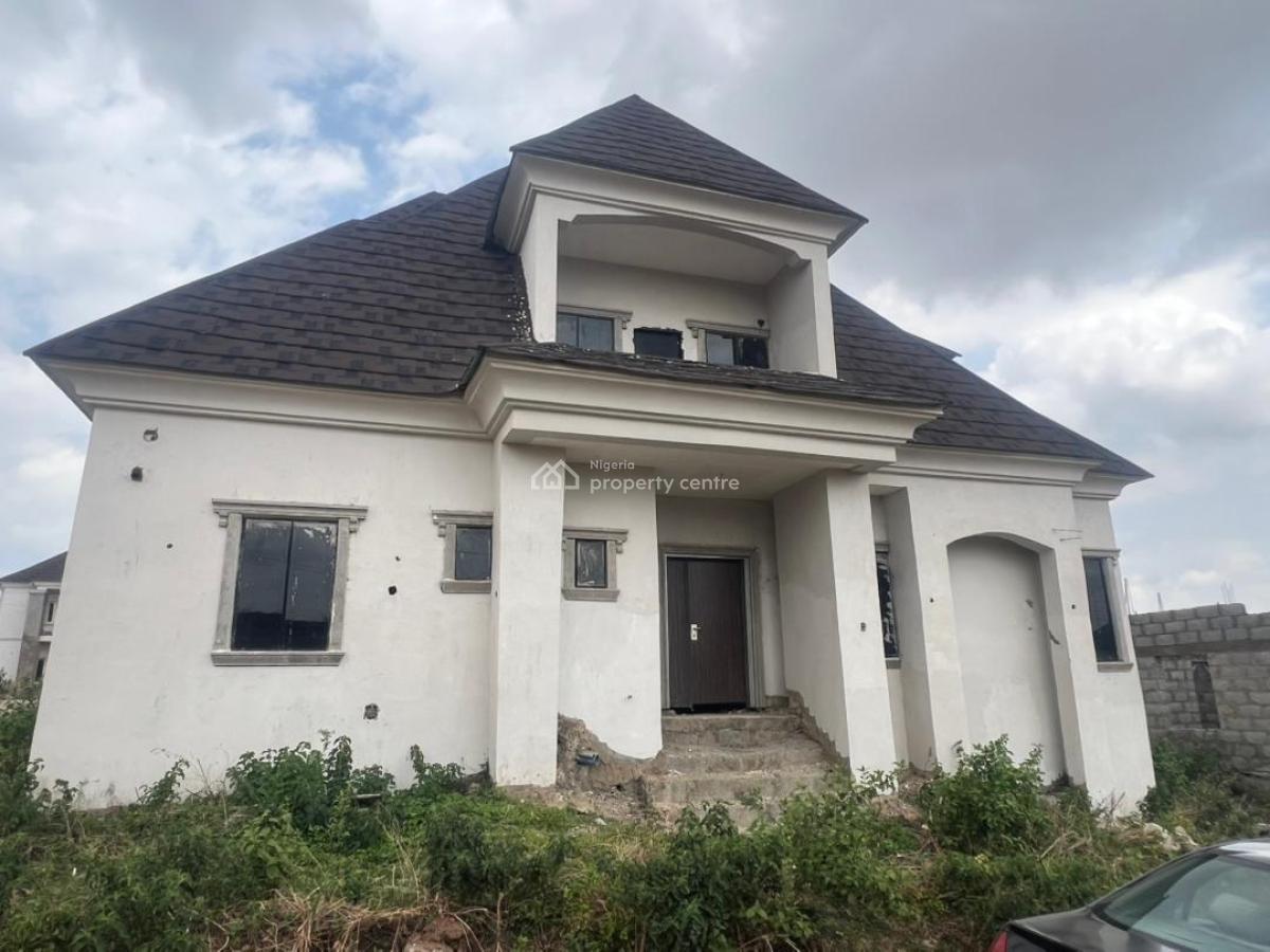 Super Luxury 3 Bedroom Penthouse, Millebrookville Estate Lugbe After Trademore Estate Von Road., Lugbe District, Abuja, Detached Duplex for Sale