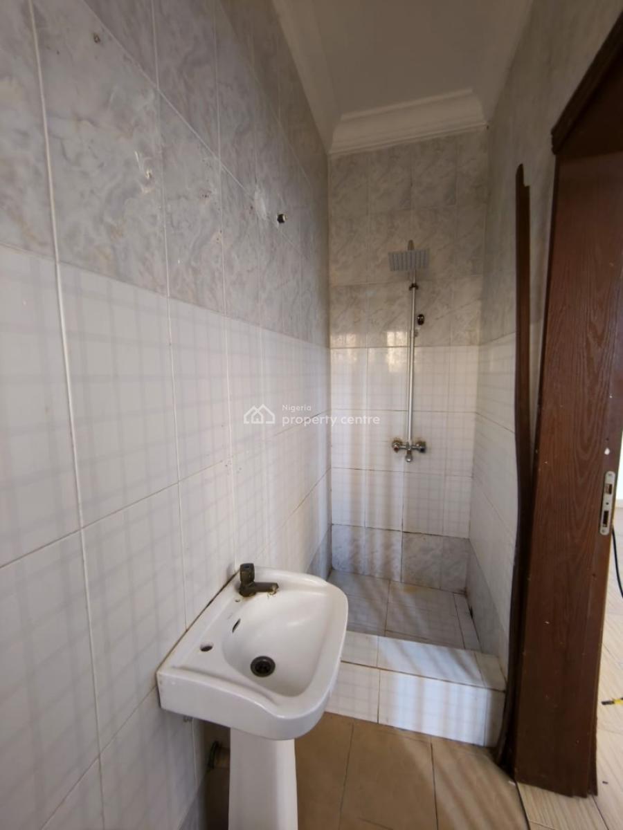 Well Maintained 4-bedroom, Agungi, Lekki, Lagos, Terraced Duplex for Rent
