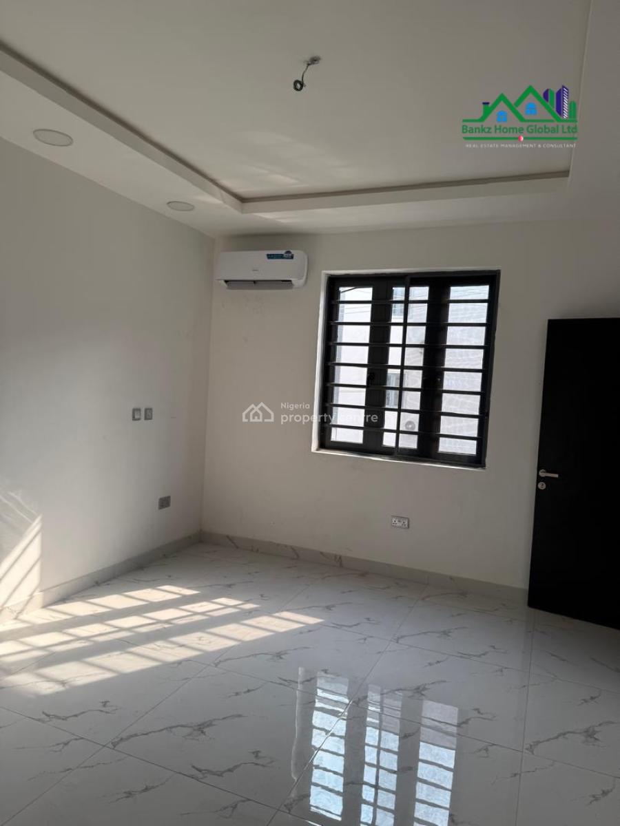 Spacious Brand New 2 Bedroom Apartment, Lekki Phase 1, Lekki, Lagos, Flat / Apartment for Sale