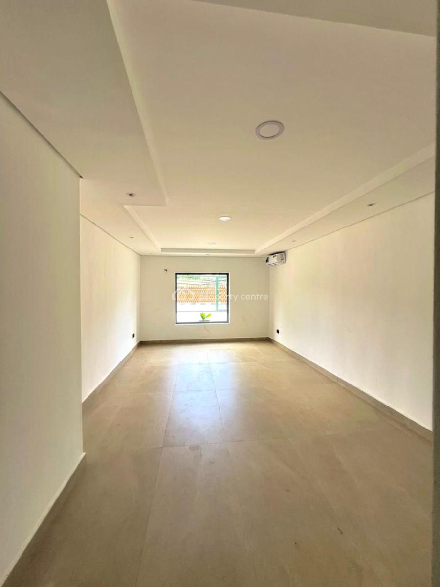 C of O, Ikoyi, Lagos, Plaza / Complex / Mall for Rent