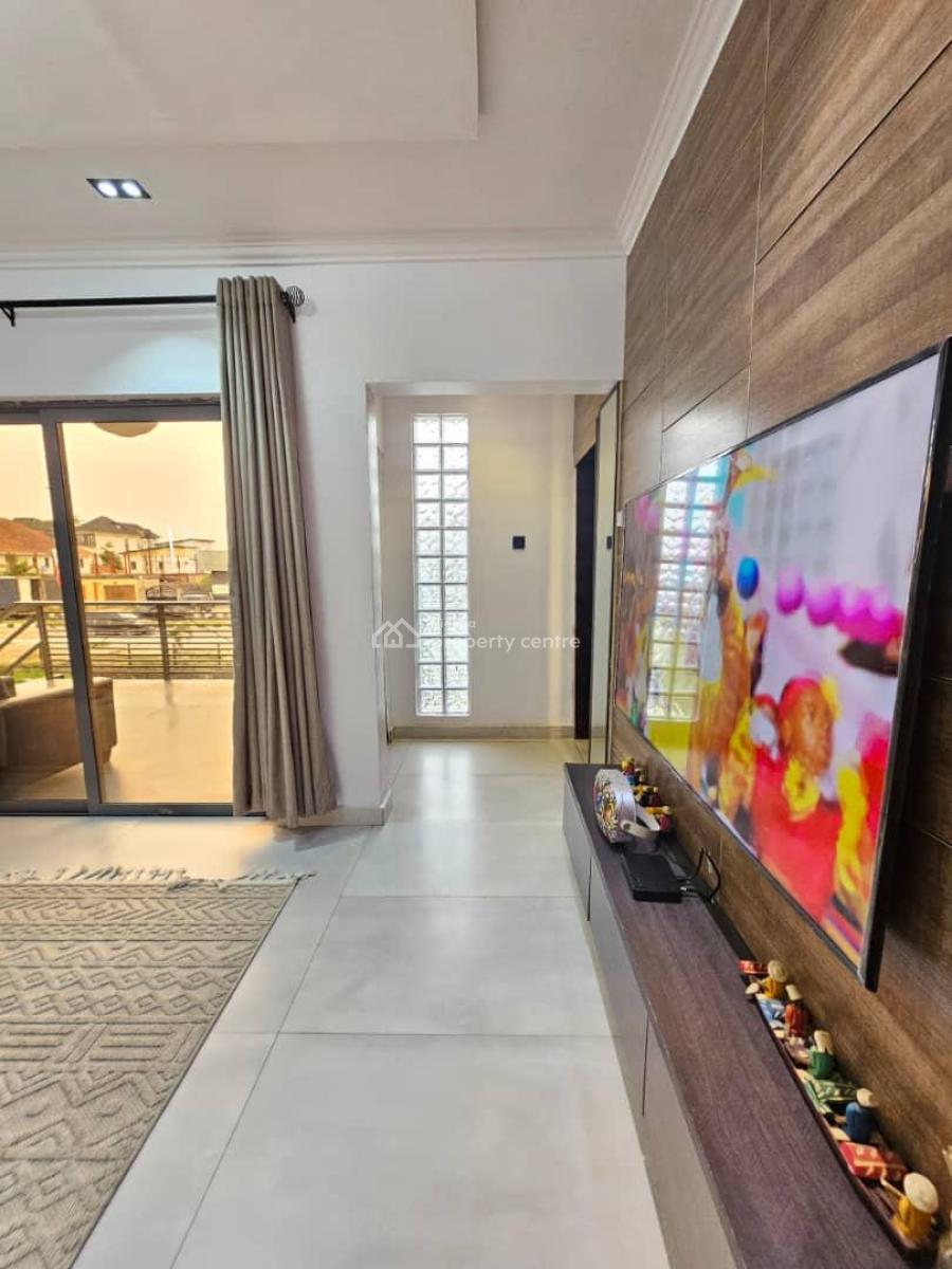 2 Bedroom Apartment with Ps5, Swimming Pool,air Hockey, 24/7 Security, Lekki Phase 1, Lekki, Lagos, Flat / Apartment Short Let
