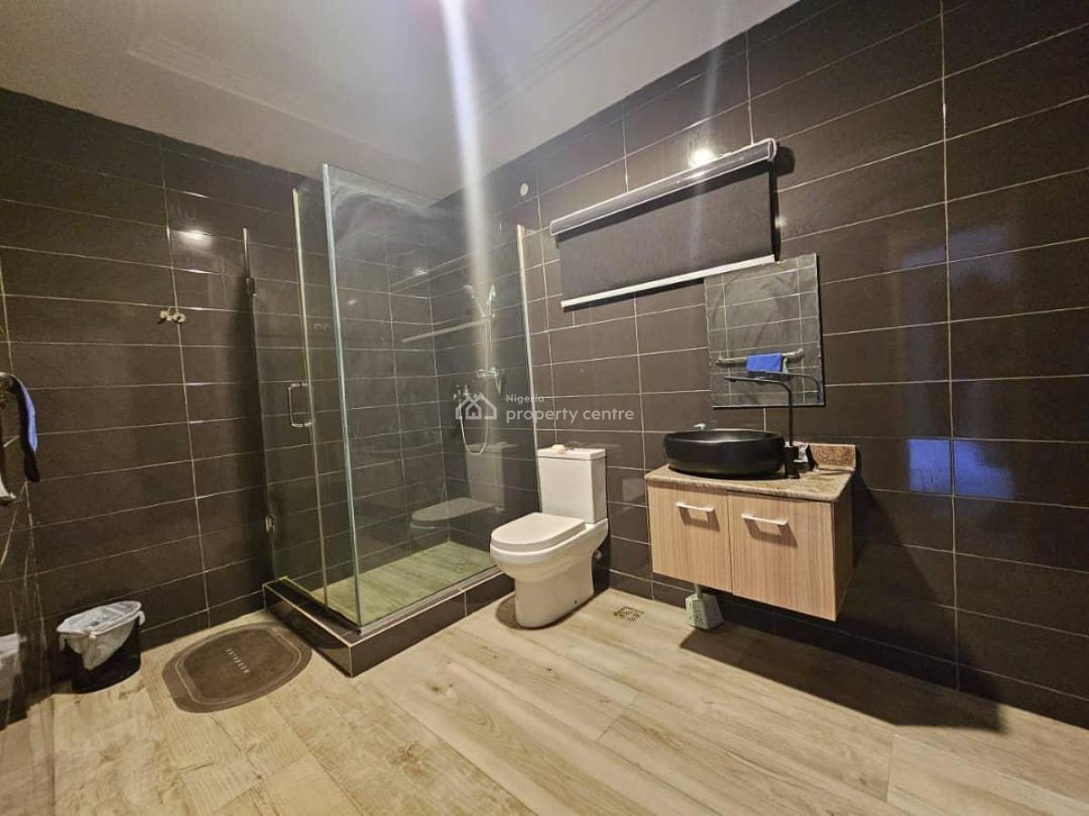 2 Bedroom Apartment with Ps5, Swimming Pool,air Hockey, 24/7 Security, Lekki Phase 1, Lekki, Lagos, Flat / Apartment Short Let