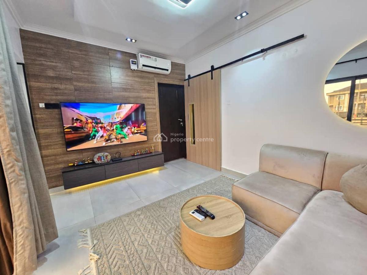 2 Bedroom Apartment with Ps5, Swimming Pool,air Hockey, 24/7 Security, Lekki Phase 1, Lekki, Lagos, Flat / Apartment Short Let