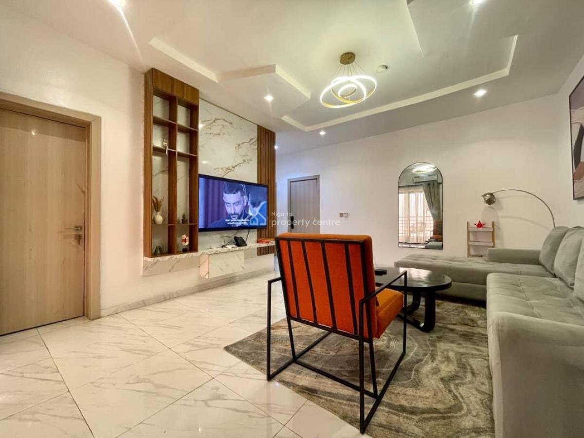 1 Bedroom Apartment with Ps5, Swimming Pool,air Hockey, 24/7 Security, Lekki Phase 1, Lekki, Lagos, Flat / Apartment Short Let