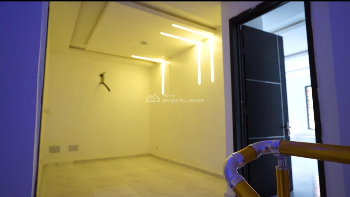 Fully Automated Smart 4 Bedroom Classic Town House Terrace with a Bq, Along Orchid Road Before Cooplag Estate Lafiaji, Lekki, Lagos, Terraced Duplex for Sale