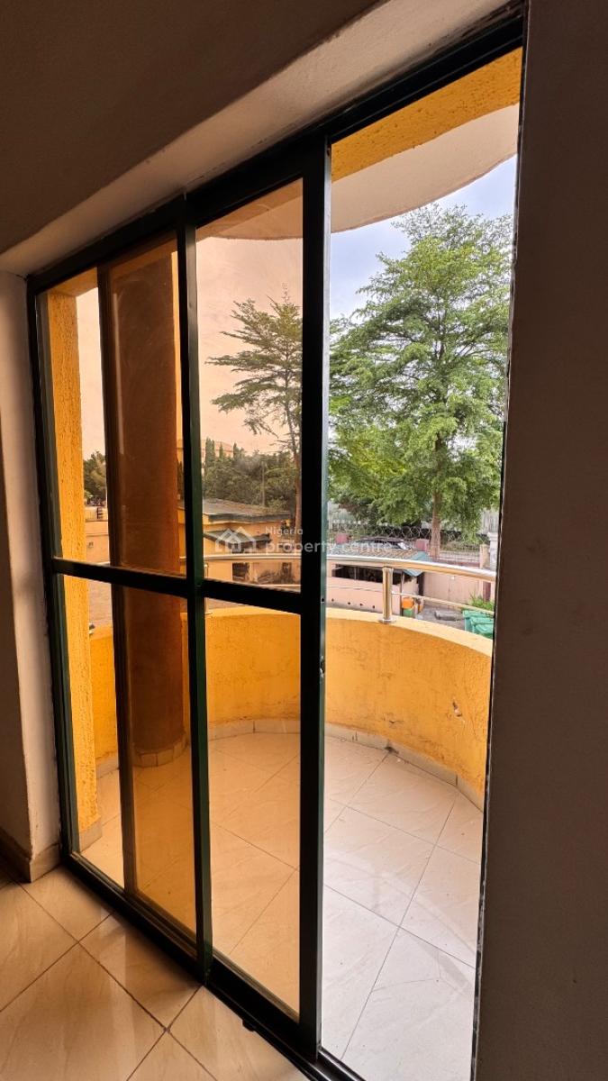 Clean and Very Lovely Spacious 3 Bedroom Apartment, Utako, Abuja, Flat / Apartment for Rent