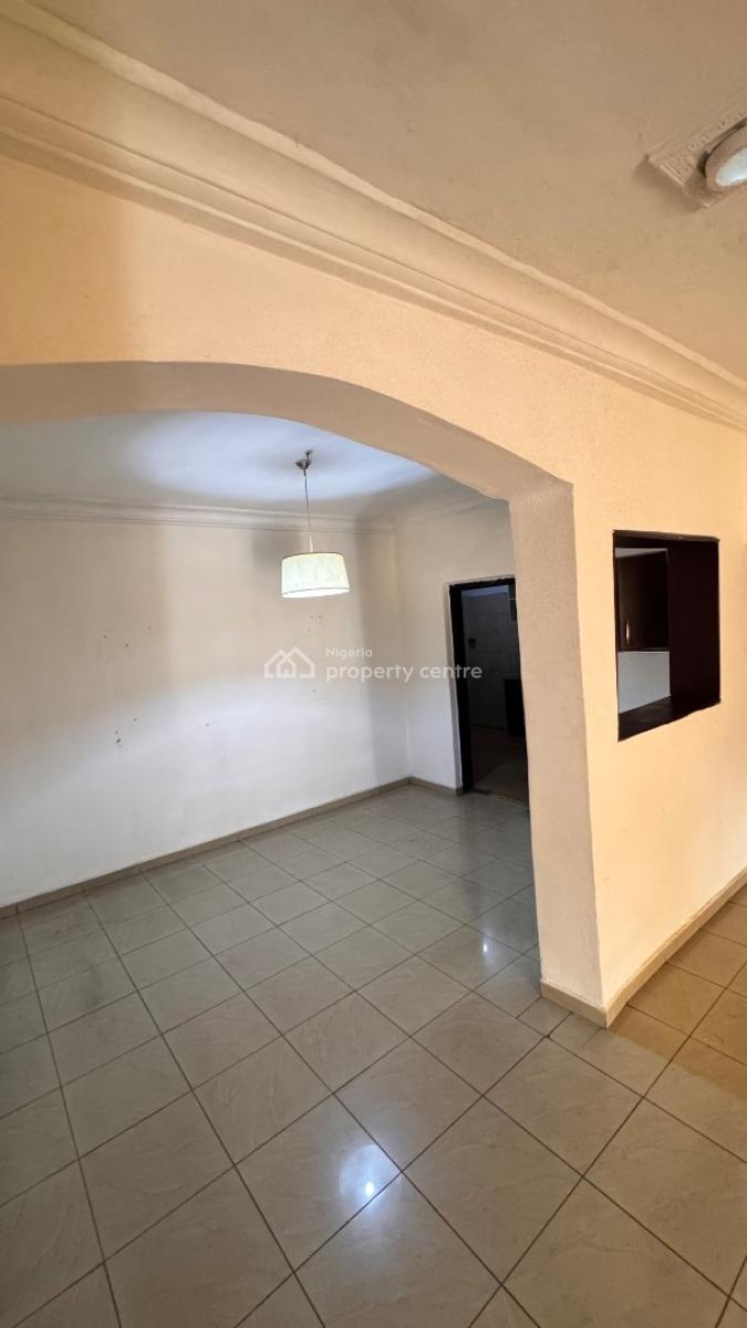 Clean and Very Lovely Spacious 3 Bedroom Apartment, Utako, Abuja, Flat / Apartment for Rent