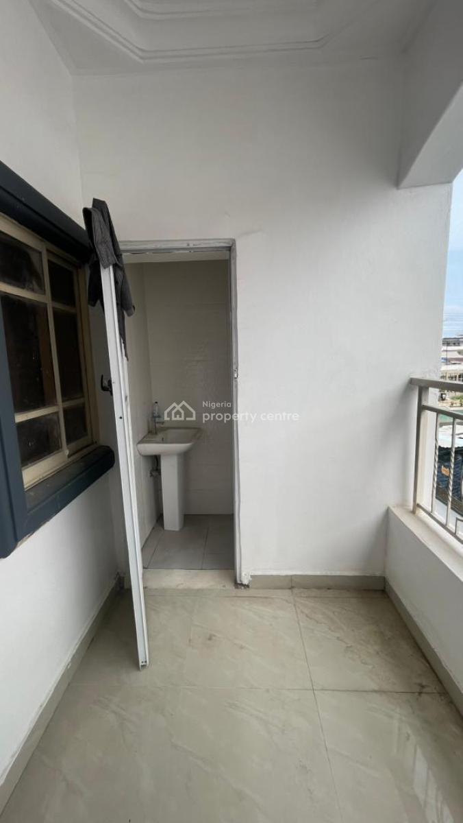 2 Bedroom Flat, Lekki Phase 1, Lekki, Lagos, Flat / Apartment for Rent