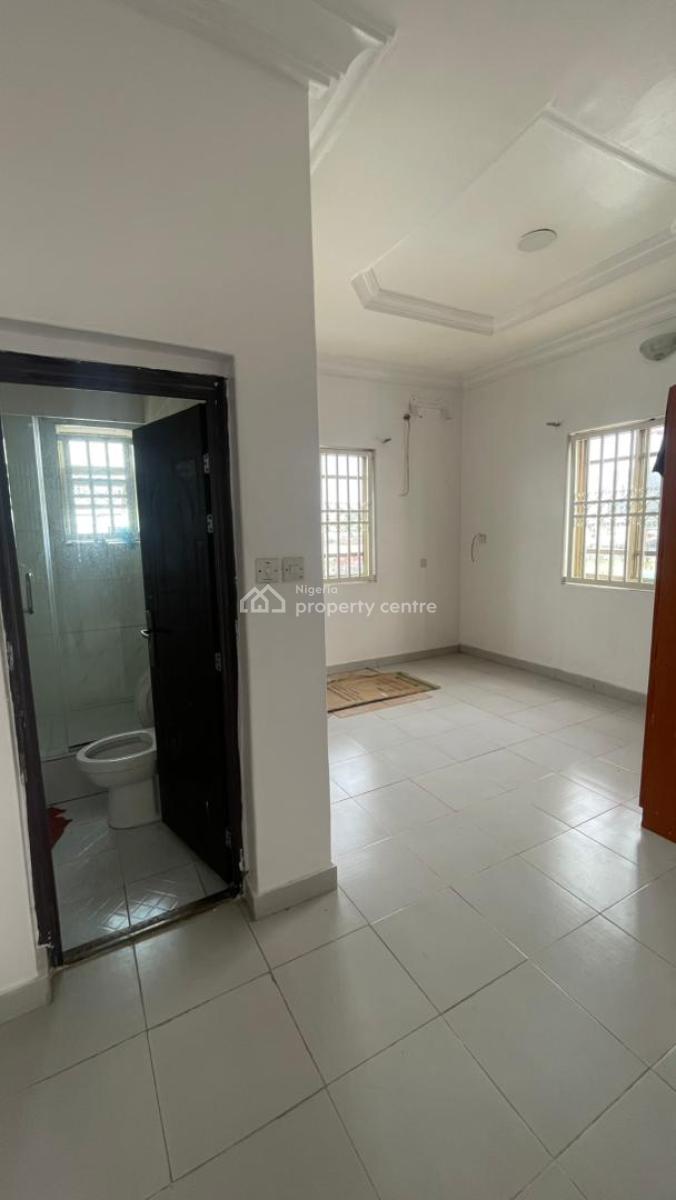 2 Bedroom Flat, Lekki Phase 1, Lekki, Lagos, Flat / Apartment for Rent