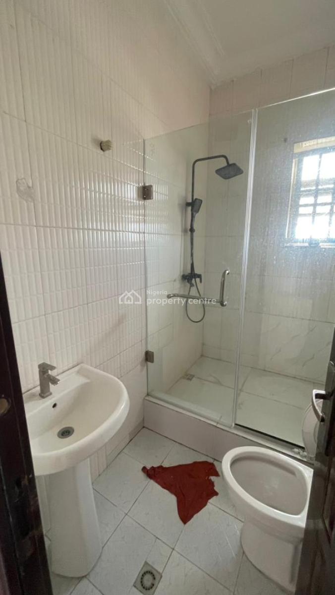 2 Bedroom Flat, Lekki Phase 1, Lekki, Lagos, Flat / Apartment for Rent