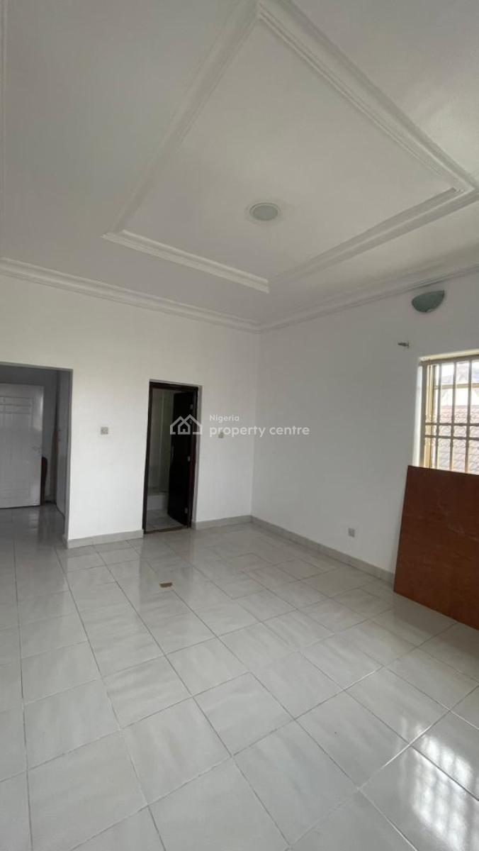 2 Bedroom Flat, Lekki Phase 1, Lekki, Lagos, Flat / Apartment for Rent
