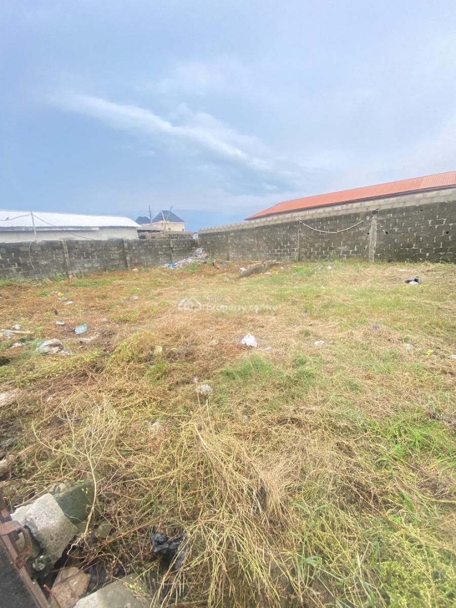 Half of Fenced and Gated Dryland at Lafiaji Street Off Orchid Lekki, Orchid , Lekki Lagos, Lafiaji, Lekki, Lagos, Residential Land for Sale