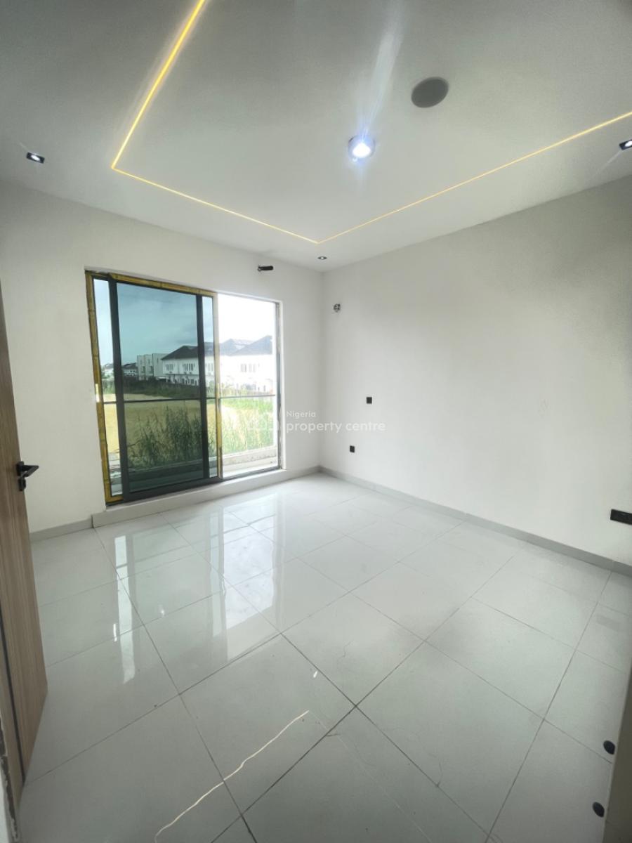 Luxury  2 Bedroom Flat, By Vgc, Lekki, Lagos, Block of Flats for Sale