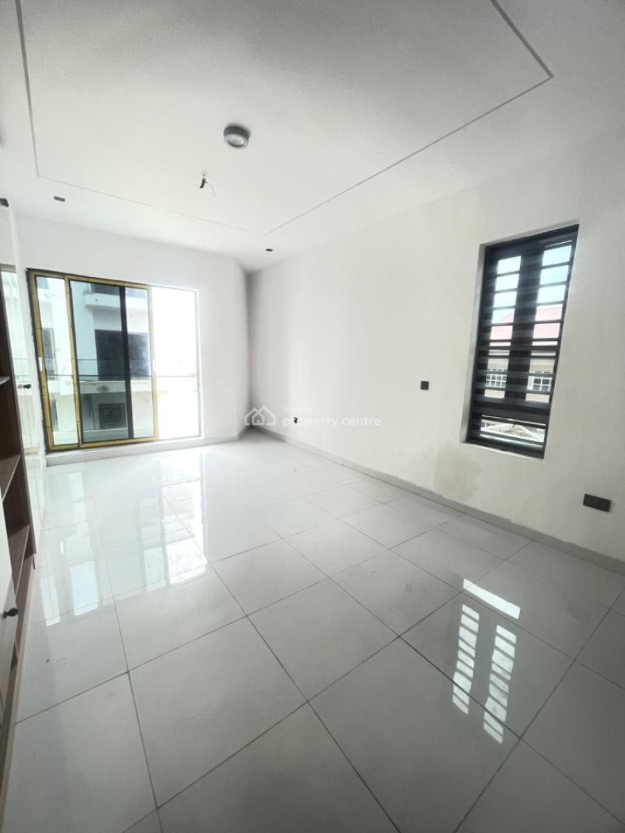 Luxury  2 Bedroom Flat, By Vgc, Lekki, Lagos, Block of Flats for Sale