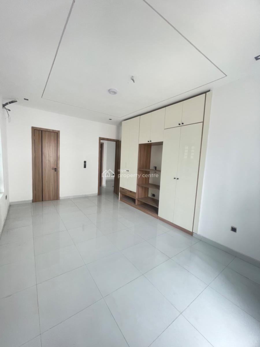 Luxury  2 Bedroom Flat, By Vgc, Lekki, Lagos, Block of Flats for Sale
