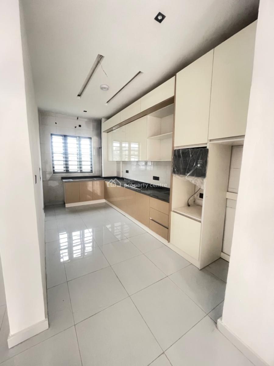 Luxury  2 Bedroom Flat, By Vgc, Lekki, Lagos, Block of Flats for Sale