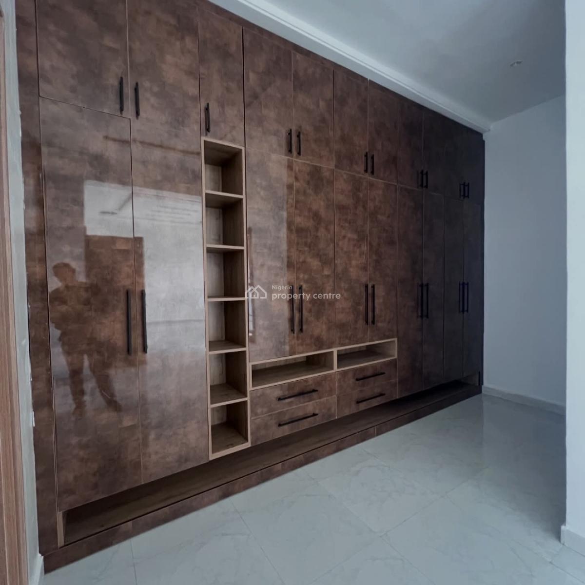 Tastefully Finished 4 Bedroom Terrace with Maid Room, Jahi, Abuja, Terraced Duplex for Rent