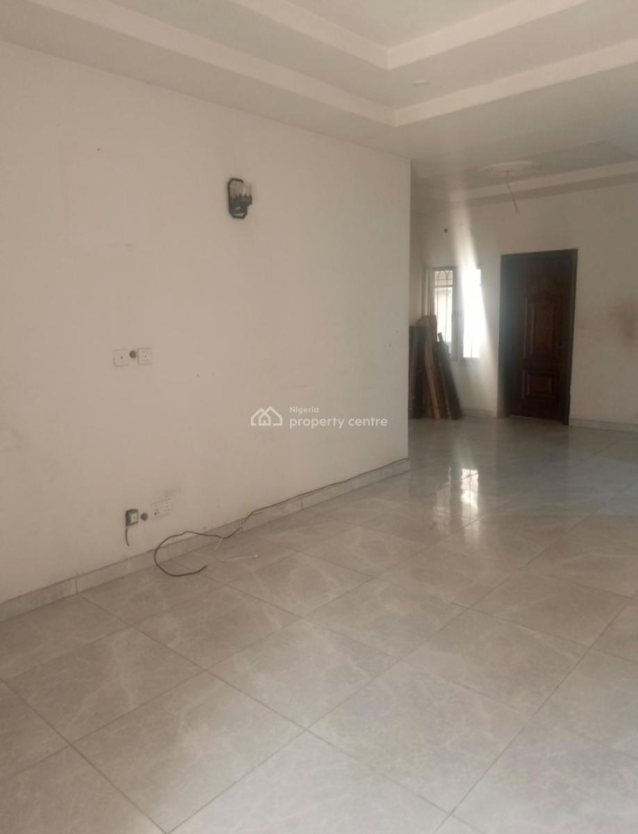 Standard, Spacious 2 Bedroom Apartment, Off Freedom Way ,ikate., Lekki, Lagos, Flat / Apartment for Rent