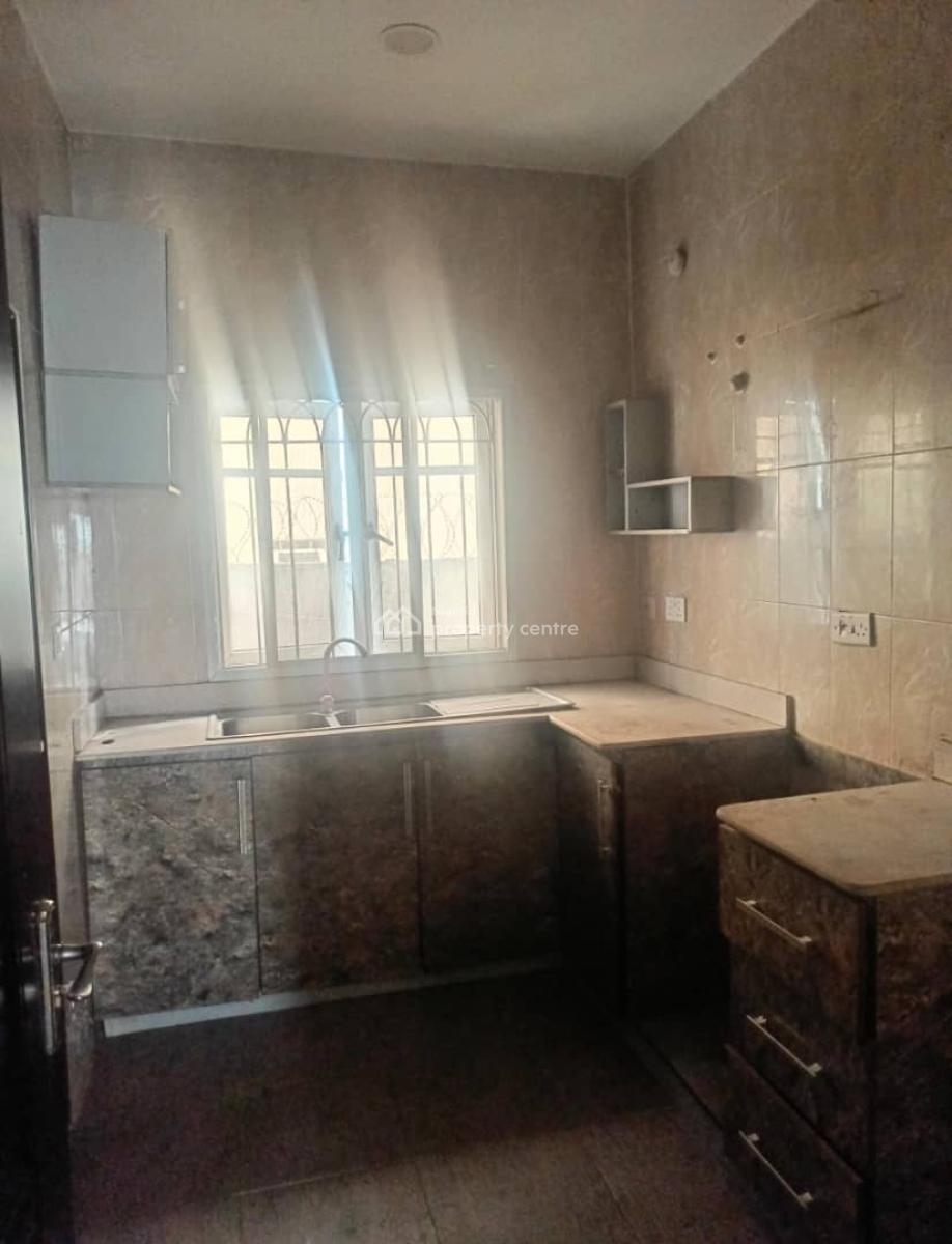 Standard, Spacious 2 Bedroom Apartment, Off Freedom Way ,ikate., Lekki, Lagos, Flat / Apartment for Rent
