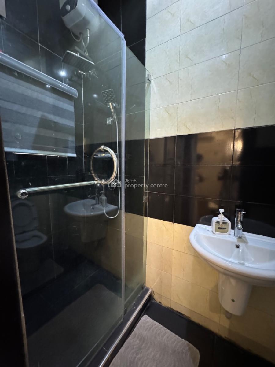 Cozy Studio Apartment with Swimming Pool, Oluyole Estate, Ibadan, Oyo, Self Contain (single Rooms) Short Let