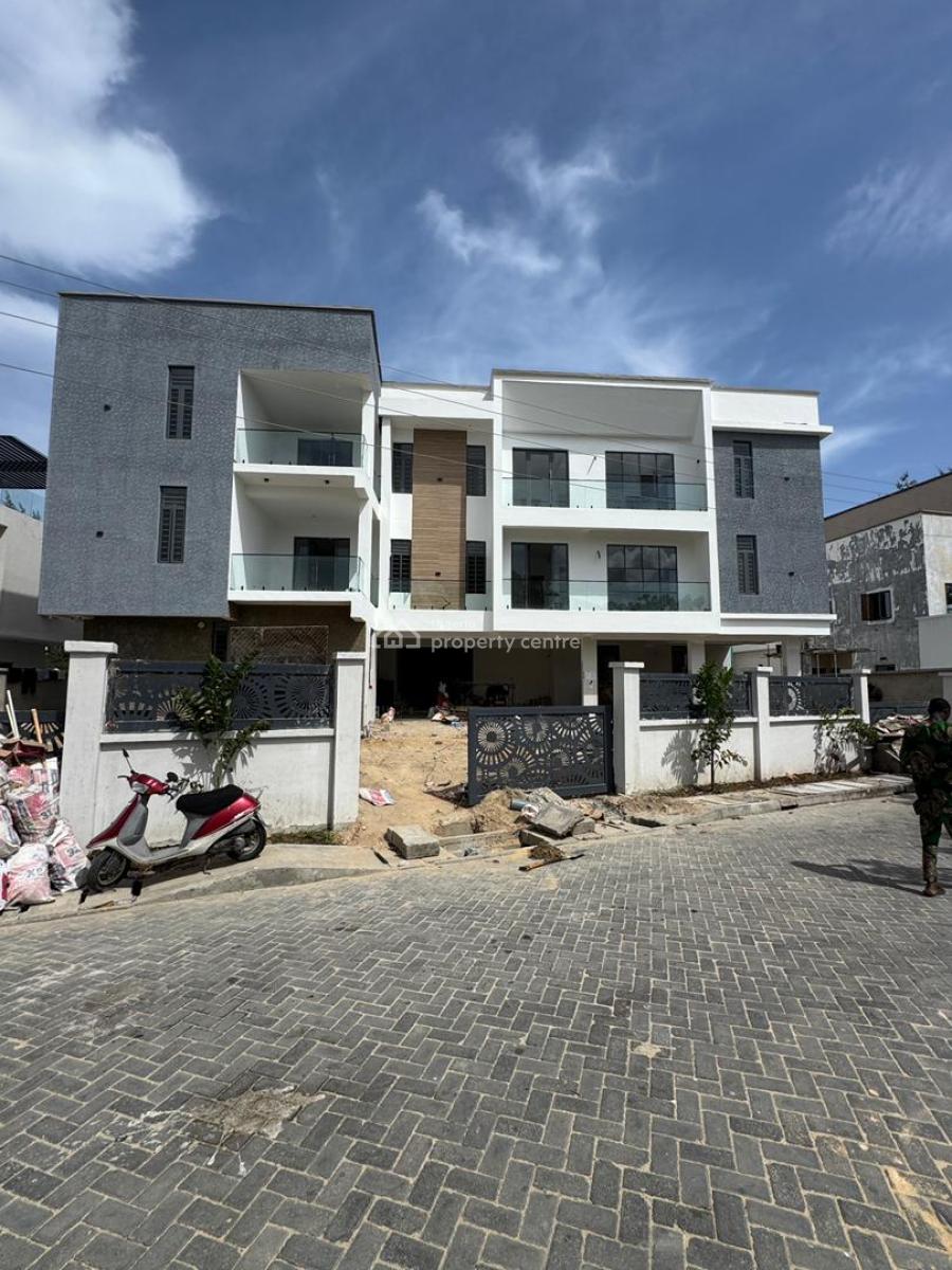 Luxury 2 Bedroom Apartment with Spacious Ensuite Rooms , Swimming Pool, Osapa, Lekki, Lagos, Flat / Apartment for Sale