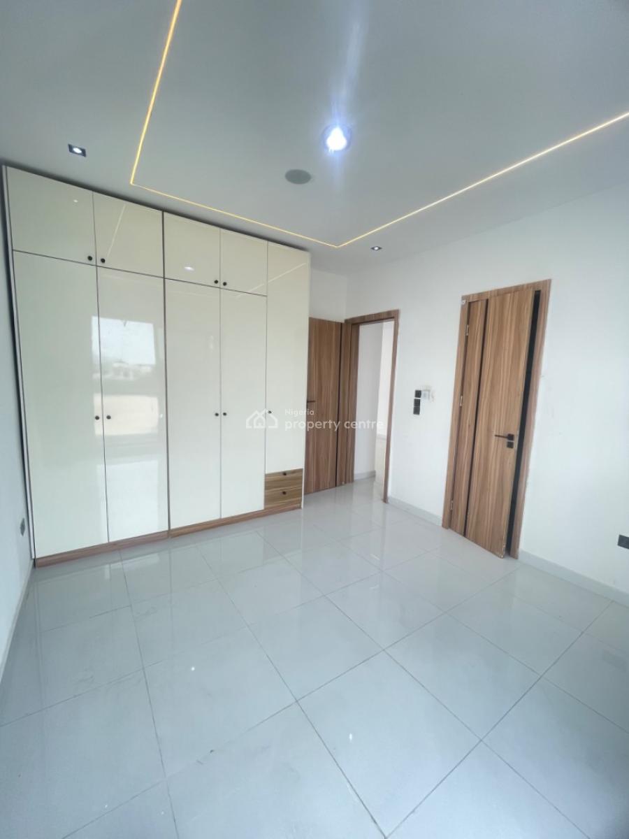 Very Spacious 1 Bedroom Flat, Harris Drive, Vgc, Lekki, Lagos, Block of Flats for Sale