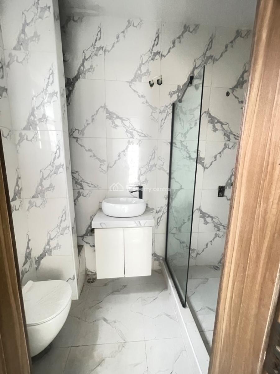 Very Spacious 1 Bedroom Flat, Harris Drive, Vgc, Lekki, Lagos, Block of Flats for Sale