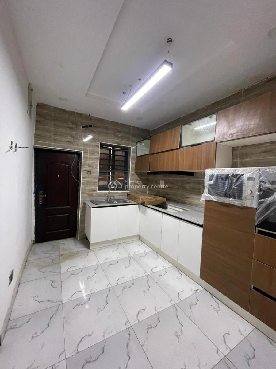 4 Bedroom Terrace Duplex with a Bq, Swimming Pool and Gym, Chevron, Lekki, Lagos, Flat / Apartment for Sale