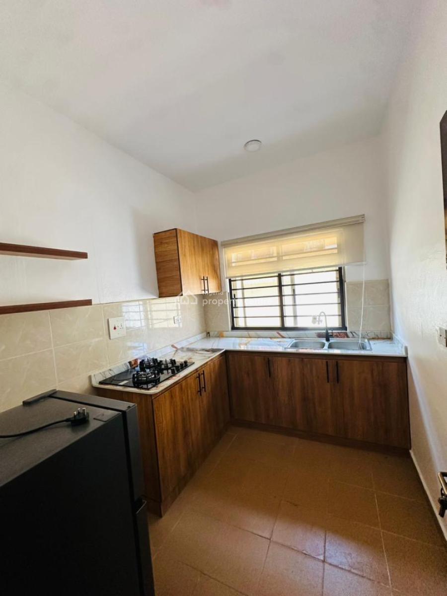 2 Bedroom Apartment, Ikota, Lekki, Lagos, Flat / Apartment for Rent