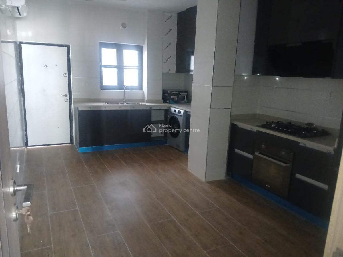 a Well Finished 4 Bedroom House, Periwinkle Estate, Lekki Phase 1, Lekki, Lagos, Terraced Duplex for Rent