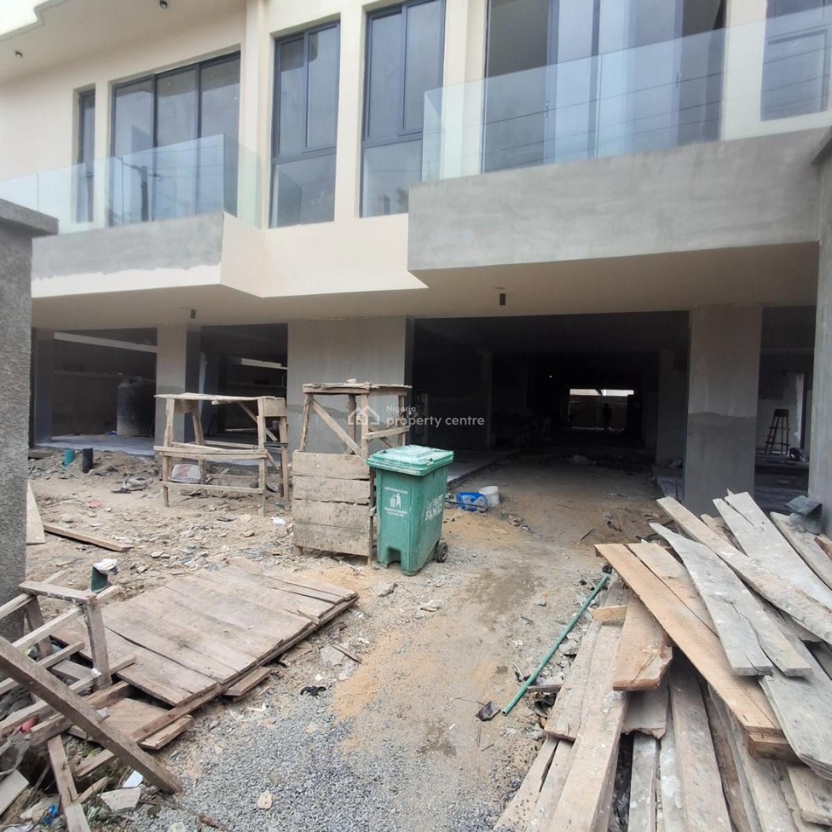 Two Bedroom Apartment, Lekki Phase 1, Lekki, Lagos, Flat / Apartment for Sale