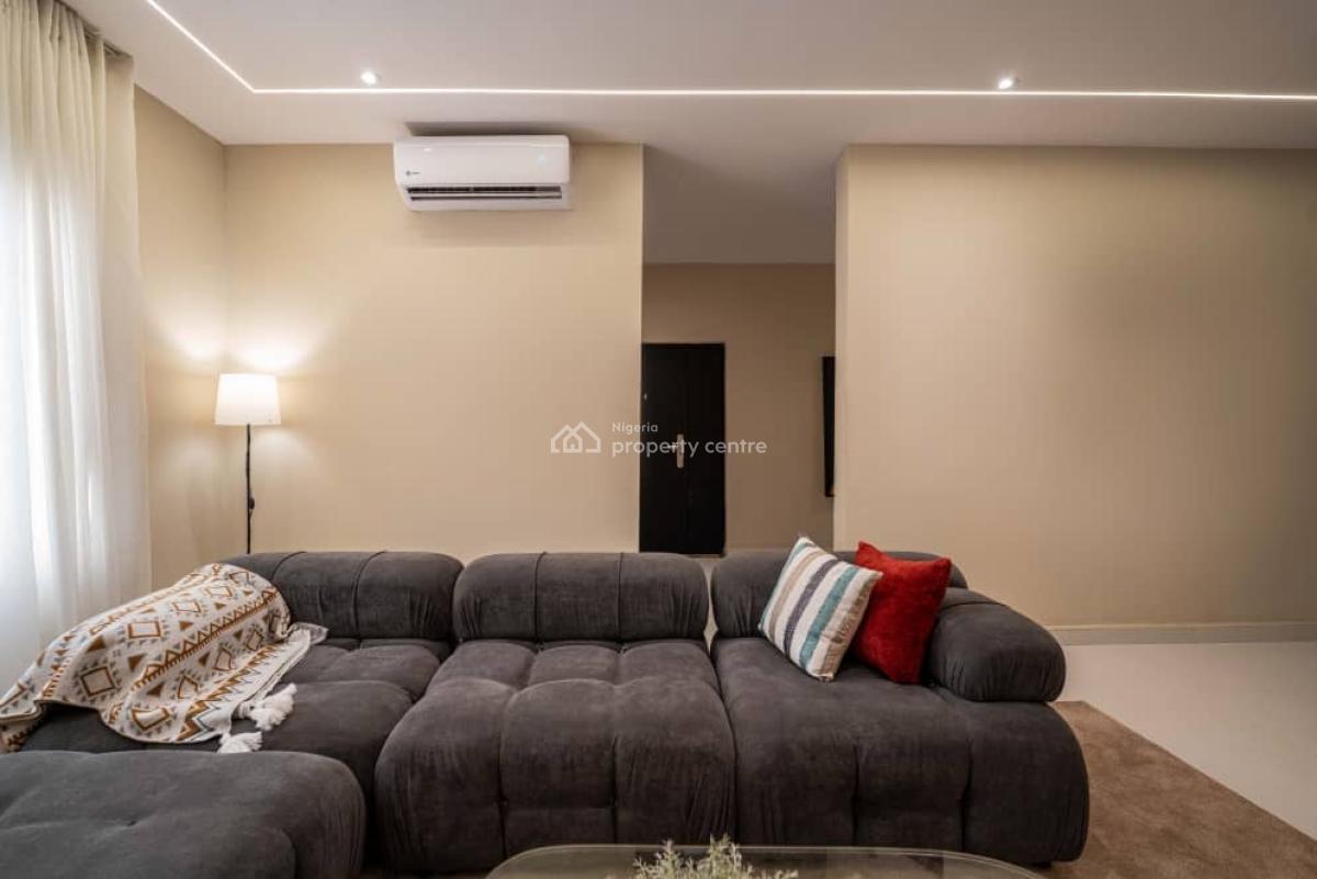 Luxury 3 Bedroom Apartment, Shonuga Crescent, Lekki Phase 1, Lekki, Lagos, Flat / Apartment Short Let