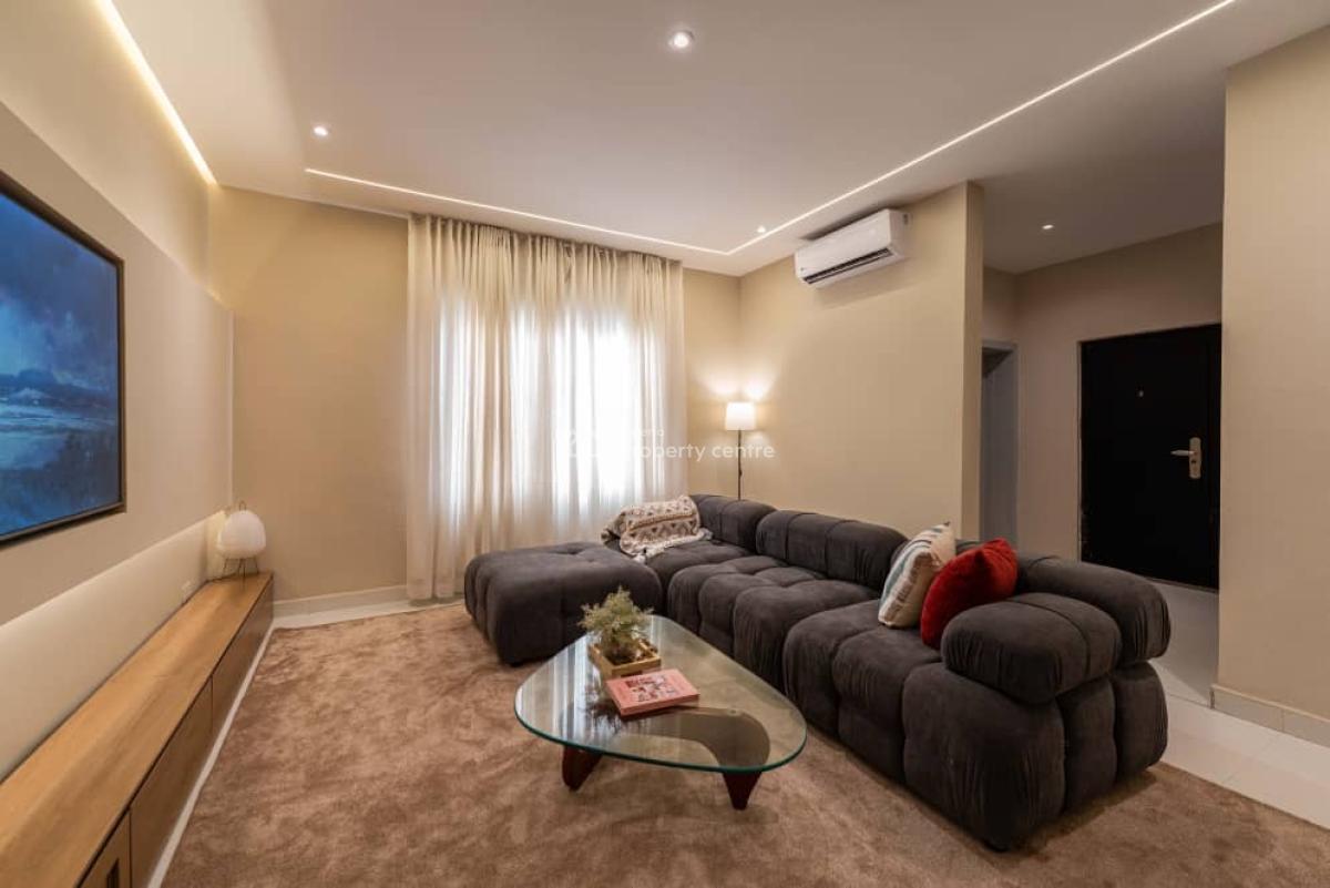 Luxury 3 Bedroom Apartment, Shonuga Crescent, Lekki Phase 1, Lekki, Lagos, Flat / Apartment Short Let